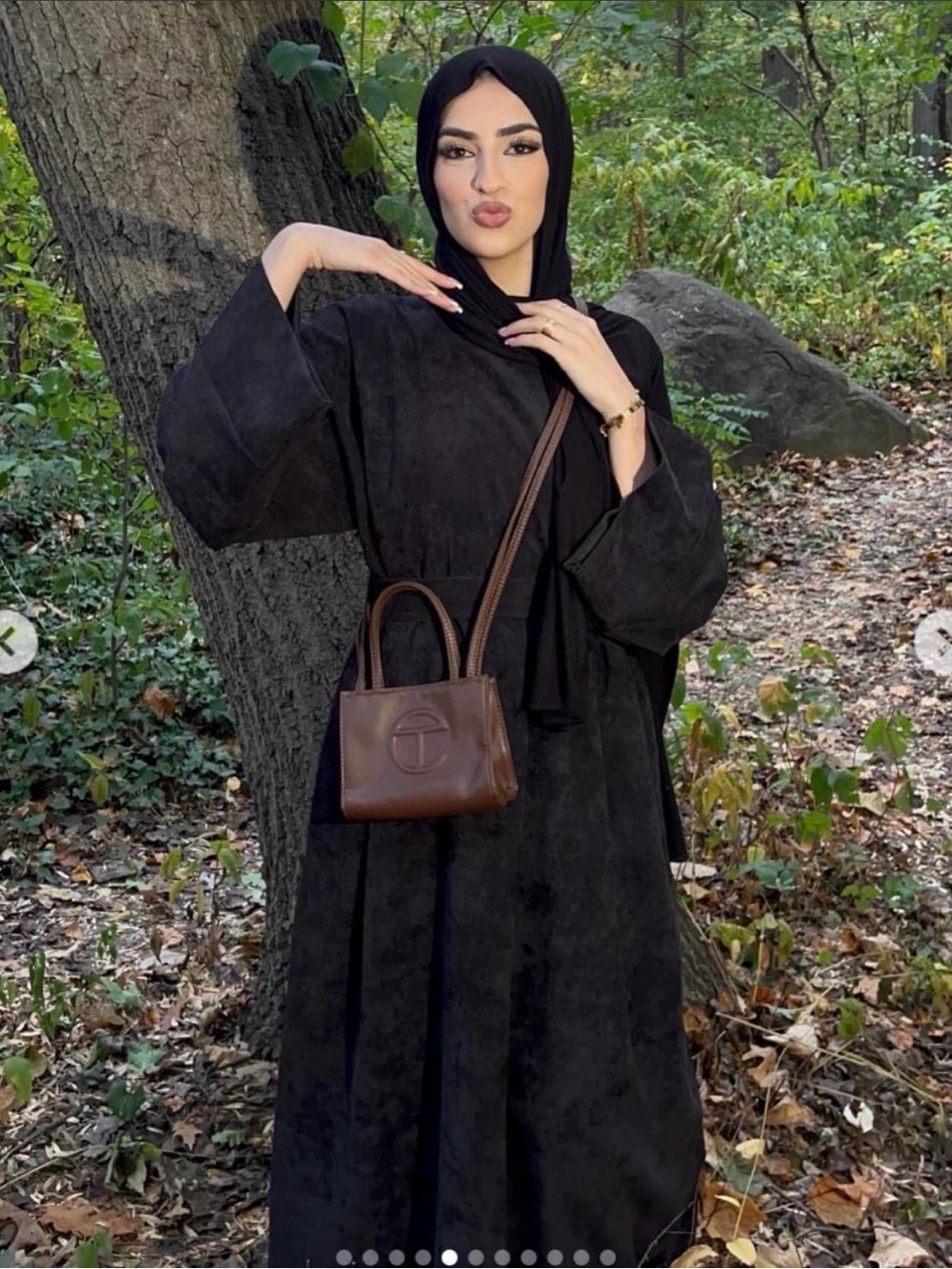 Black Closed Corduroy Abaya